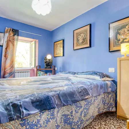 Holiday home 3 Bedroom Beautiful In Rezzoaglio